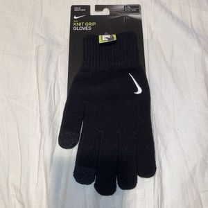 Nike Knit Grip Gloves